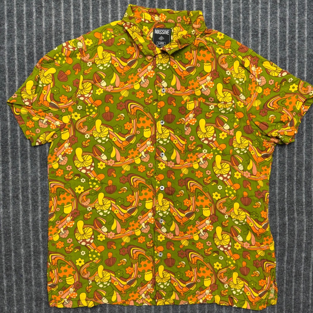 Massive Mens Shirt XL Green Orange Mushroom Floral Rayon Retro Short Sleeve